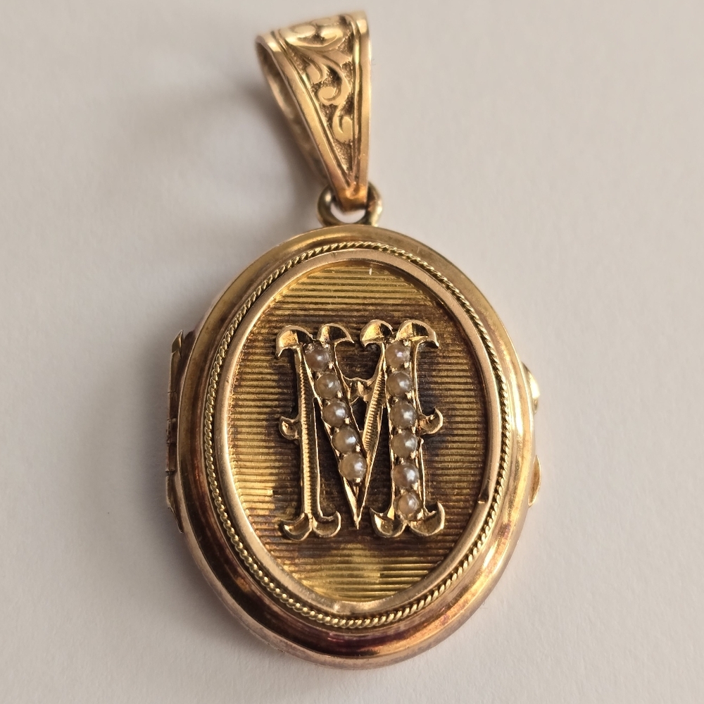 Antique 14k gold letter M locket pendant alphabet solid oval initial seed pearls